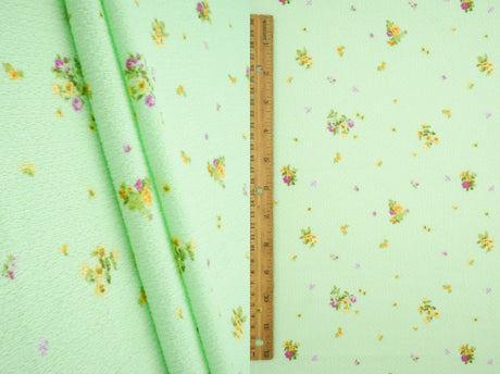 Crinkle Crepe Ditsy Floral Print Knit