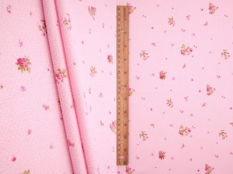 Crinkle Crepe Ditsy Floral Print Knit