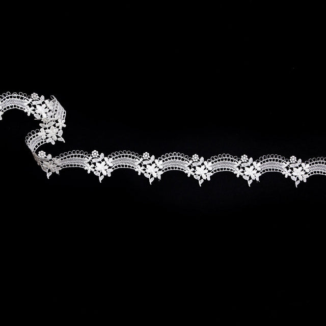 Fancy Ivory Floral Scalloped Venise Lace Trim - 1.5"