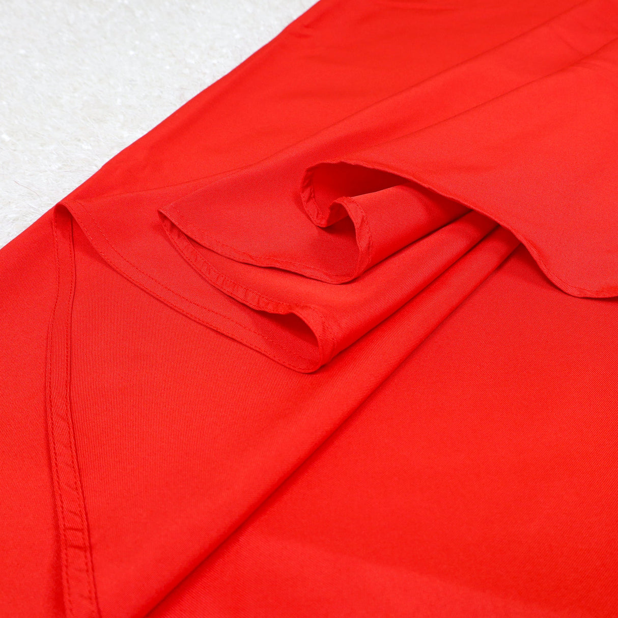 Round Polyester Tablecloth 108" Red