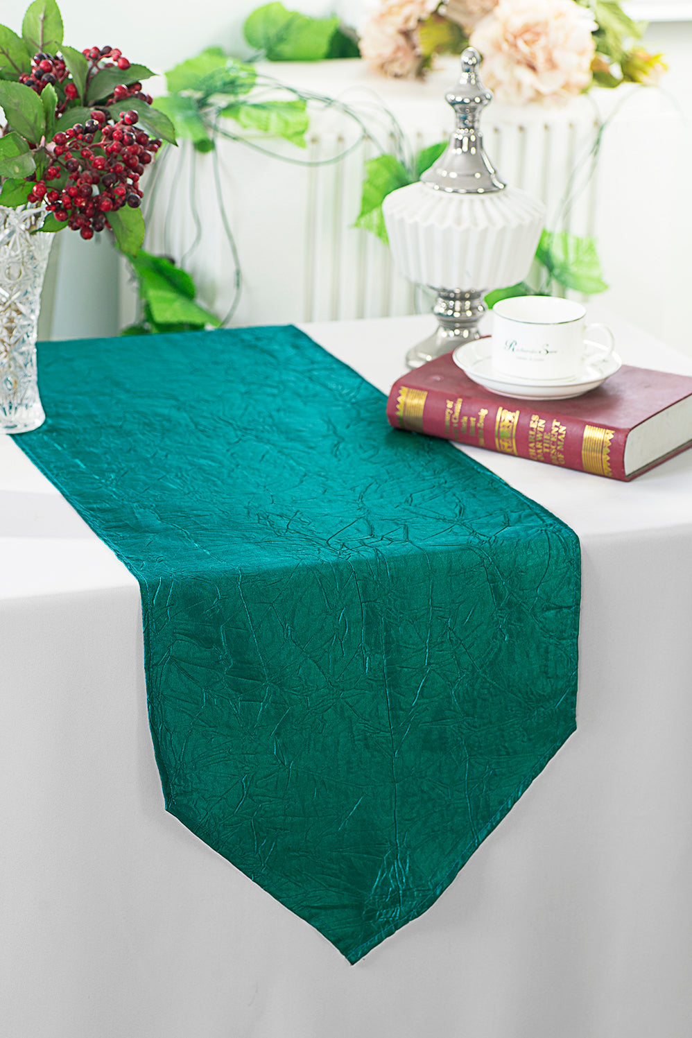 Crushed Taffeta Table Runner 13x108 Oasis