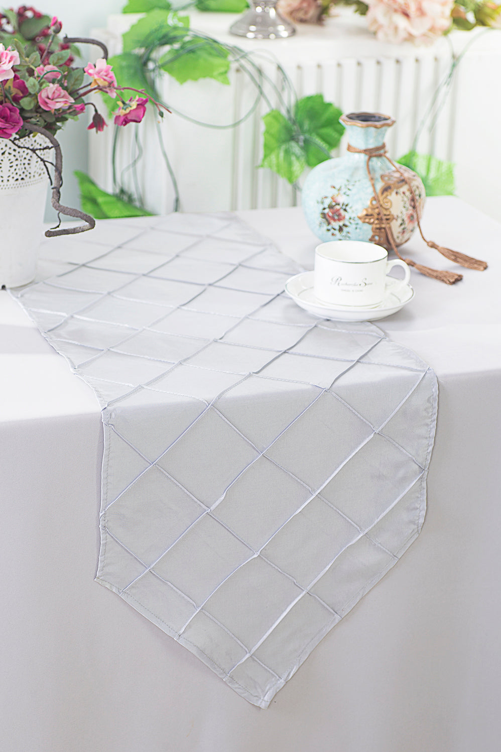 Pintuck Taffeta Table Runner 13x108 Platinum/Light Silver