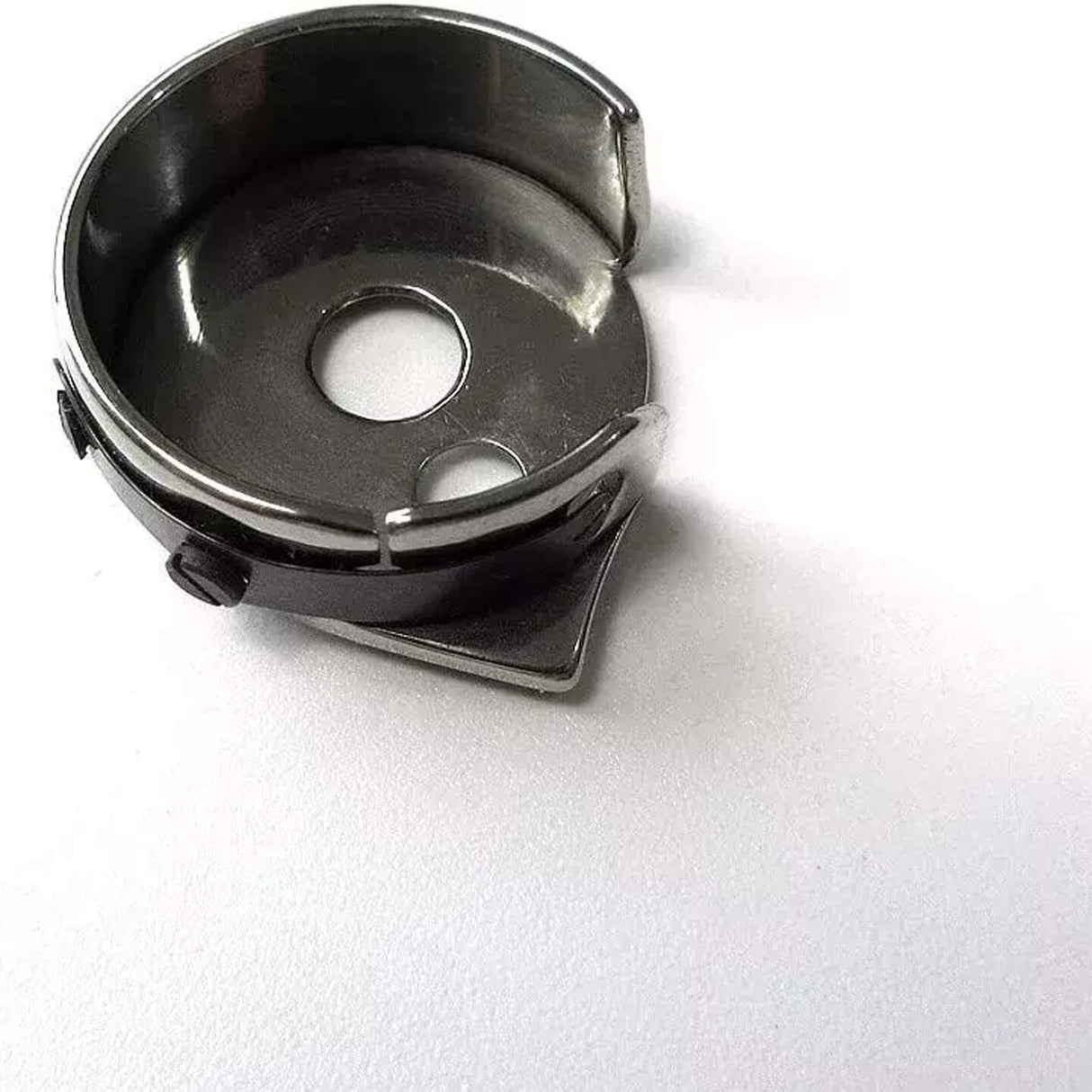 2 Needle Lockstitch Bobbin Case JUKI #101-10252 Durable Metal Design for Precise Sewing