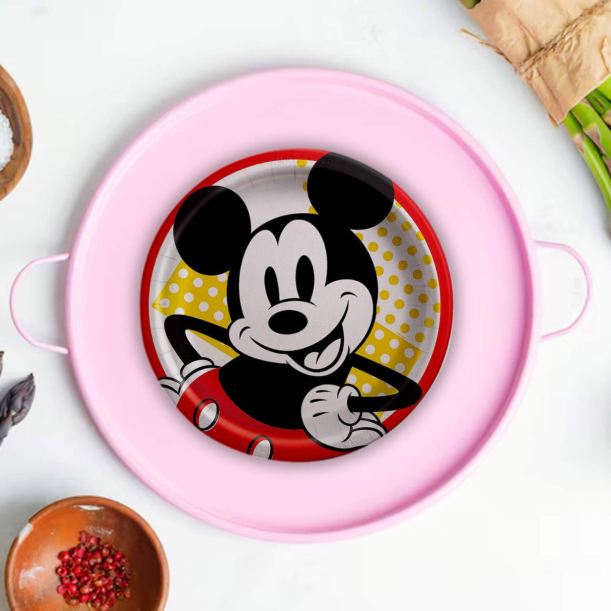 8 Count Mickey Mouse Paper Plates Birthday Party Dinnerware Supplies for Kids Party 9"