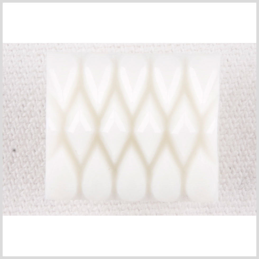 White Plastic Button - 28L/18mm