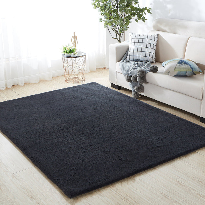 Machine-Made Faux Fur Rug for Opulent Indoor Comfort and Style