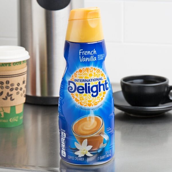 International Delight 32 fl. oz. French Vanilla Coffee Creamer - 12/Case