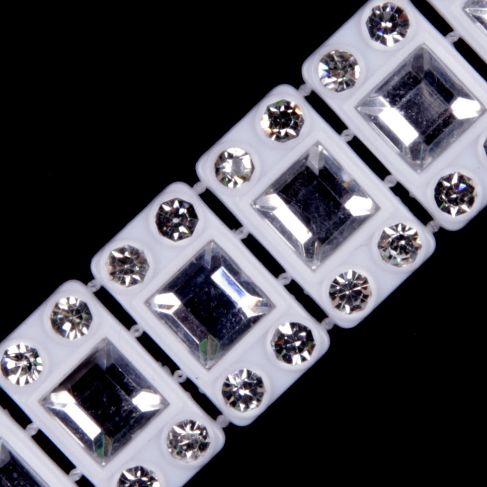 White/Crystal Plastic & Glass