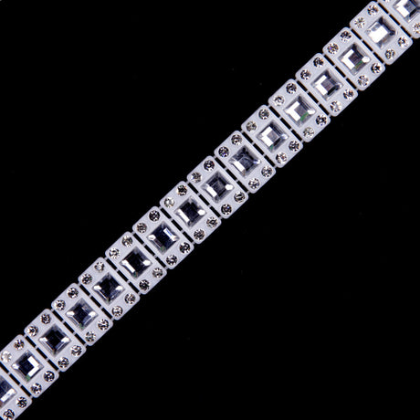 White/Crystal Plastic & Glass