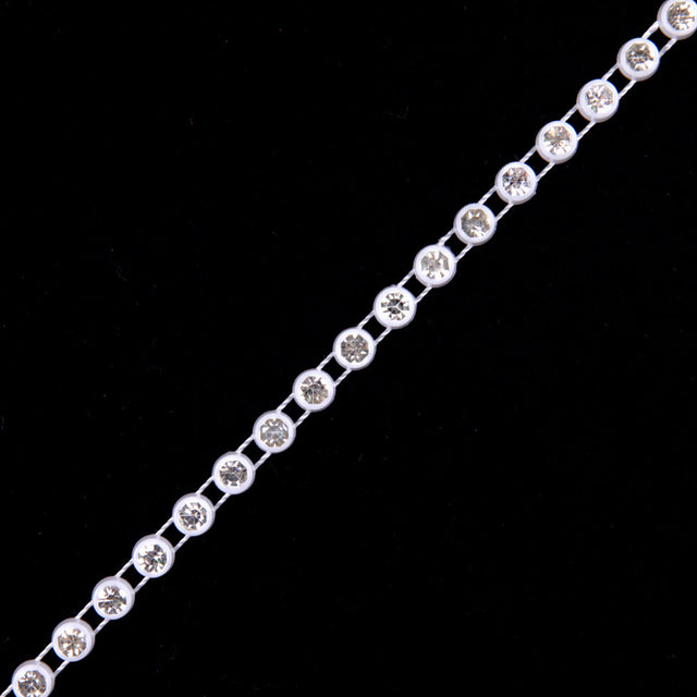 White/Crystal Plastic & Glass