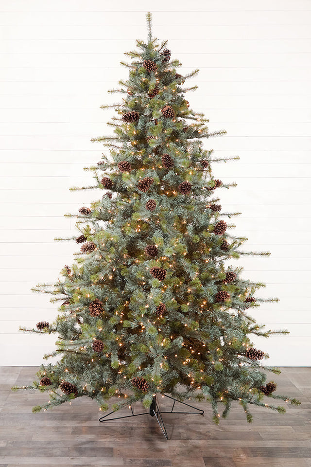 9' Mammoth Pine Christmas Tree with 1,300 Lights