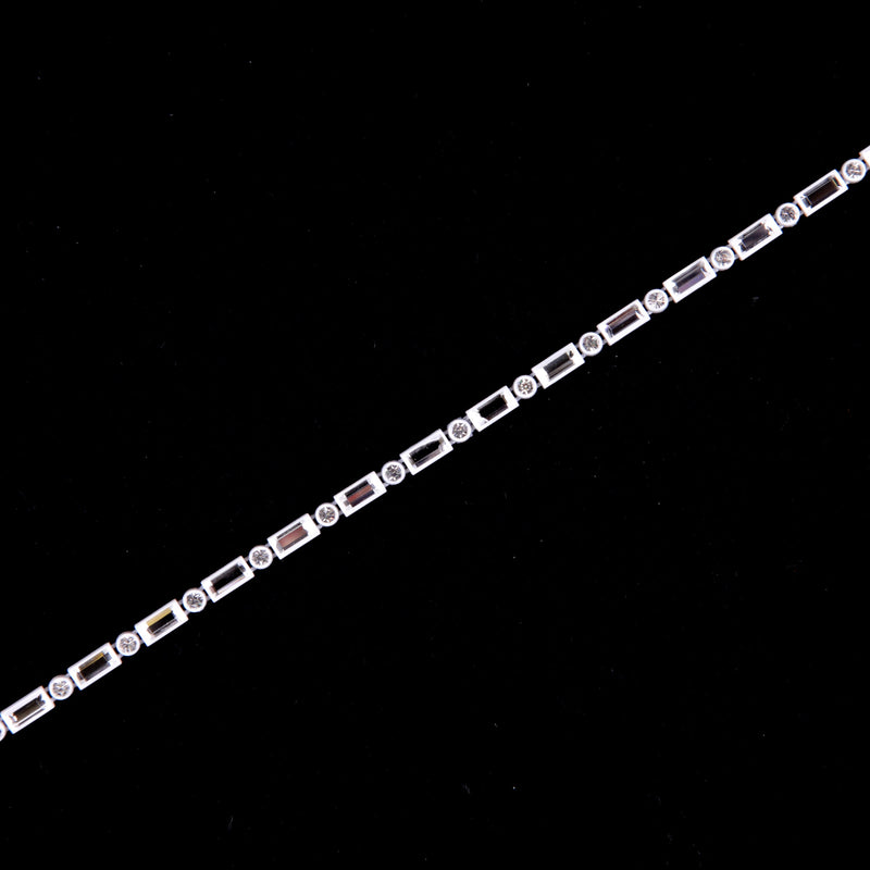 White/Crystal Plastic & Glass