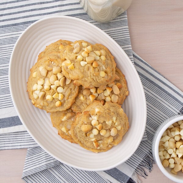 David's Cookies Decadent Vanilla Chip Macadamia Nut Cookie Dough 4.5 oz. - 80/Case