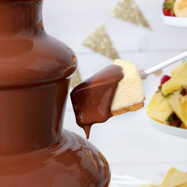 Wilton Chocolate Pro Milk Chocolate Melting Chocolate Wafers - 2 lb.