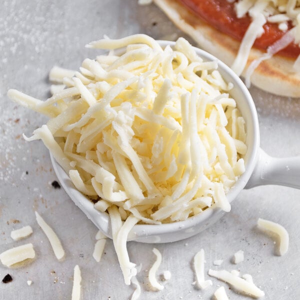 5 lb. Bag Whole Milk Shredded Mozzarella Cheese - 4/Case