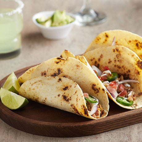 Mission 5 1/2" Super Soft Yellow Corn Tortillas - 360/Case