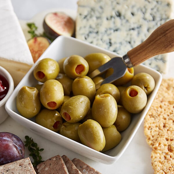 Belosa Pimento Stuffed Queen Olives 32 oz. (20 oz. Dr. Wt.)