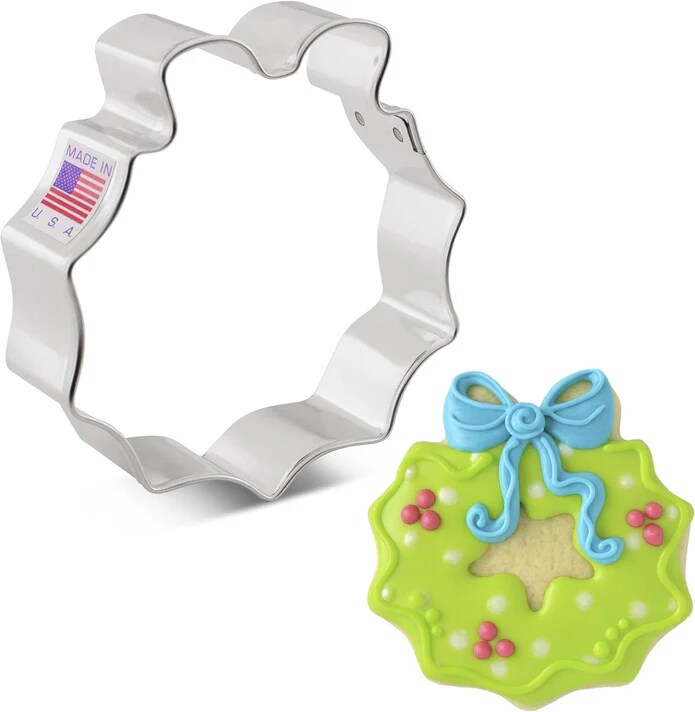 Ann Clark Christmas Wreath Cookie Cutter, 3.5"