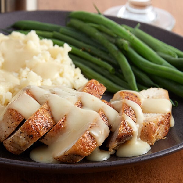 Vanee 49 oz. Can Roasted Chicken Gravy - 12/Case