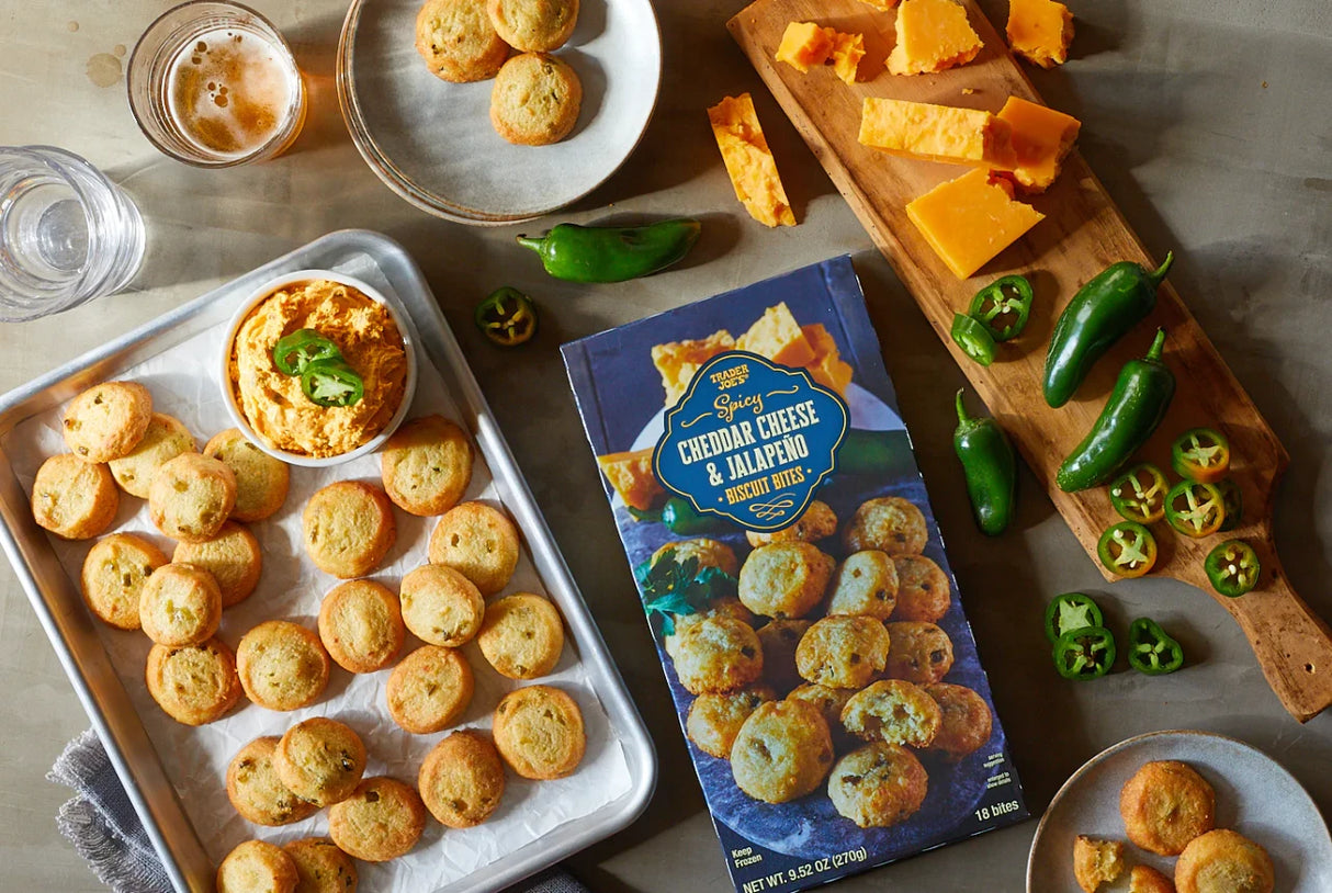 Spicy Cheddar Jalapeno Biscuit Bites Savory Cheese Snack 9.52 Oz