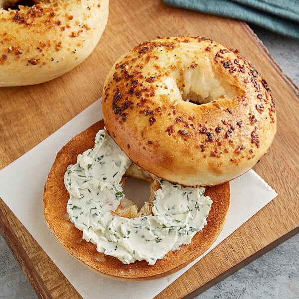 Original Bagel 4.5 oz. New York Style Garlic Bagel - 75/Case