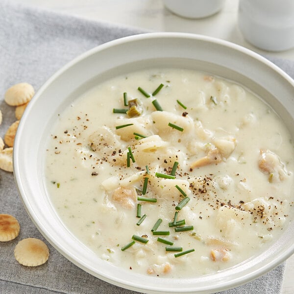Knorr 27 oz. Soup du Jour Clam Chowder Soup Mix - 4/Case