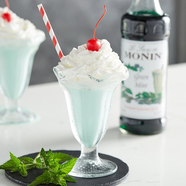 Monin Premium Green Mint Flavoring Syrup 750 mL