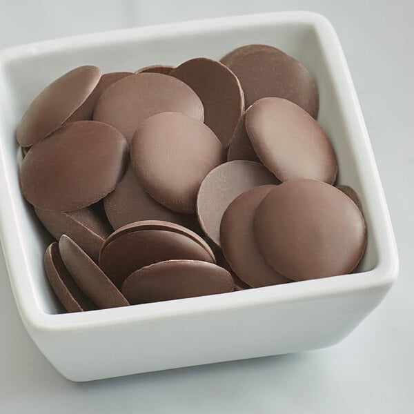 Guittard 25 lb. La Nuit Noire 55% Semi-Sweet Wafers