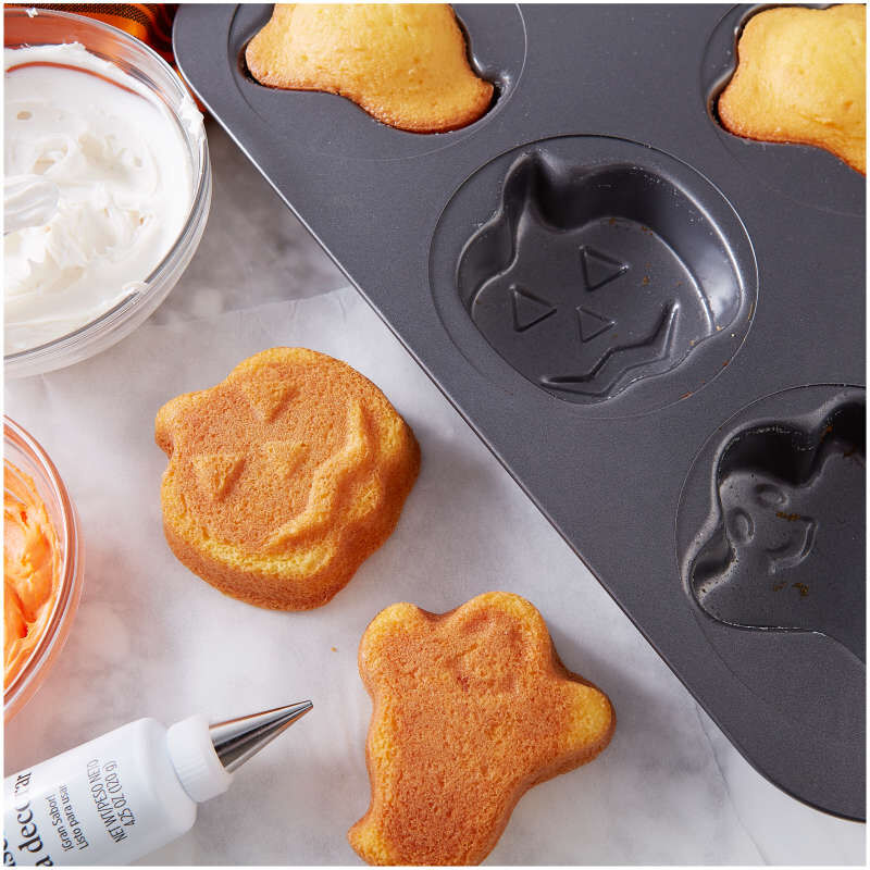 Wilton Halloween Ghost and Pumpkin Mini Cake Pan, 6-Cavity