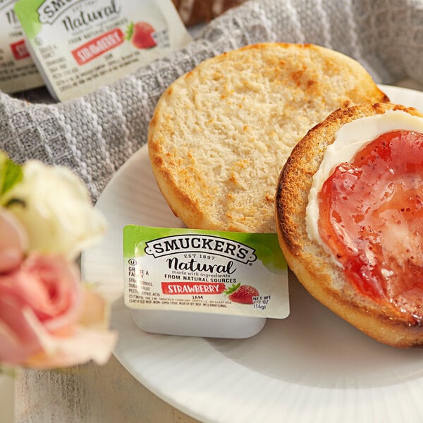 Smucker's Natural Strawberry Jam .5 oz. Portion Cup - 200/Case