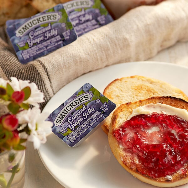 Smucker's Concord Grape Jelly .5 oz Portion Cups - 200/Case