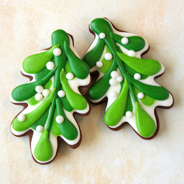 Ann Clark Oak Leaf Cookie Cutter, 4-1/8"