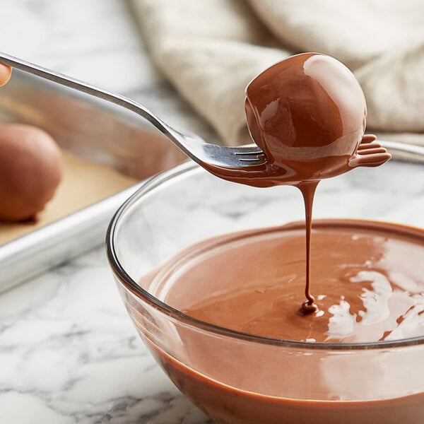 Cacao Barry Blonde Pate a Glacer Compound Coating 11 lb.