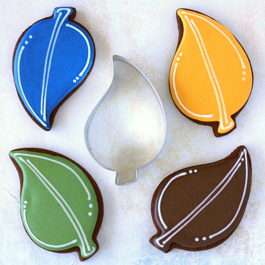 Ann Clark Teardrop Leaf Cookie Cutter 3 3/4" x 2 3/8"