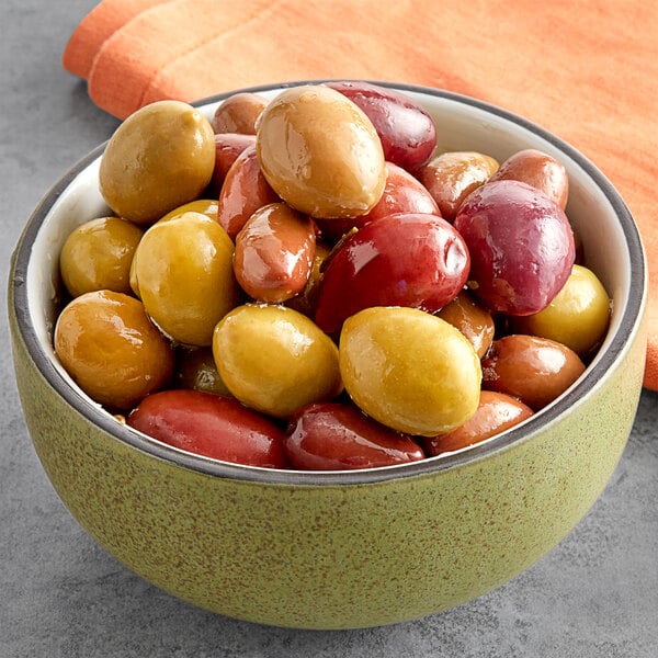 Royal Ann Mediterranean Olive Mix with Pits 20 lb. (11 lb. Dr. Wt.)
