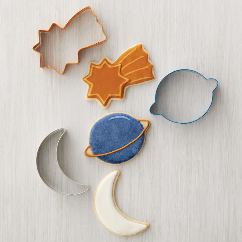 Wilton Metal Outer Space Cookie Cutter Set, 3-Piece (Shooting Star, Moon, Planet)