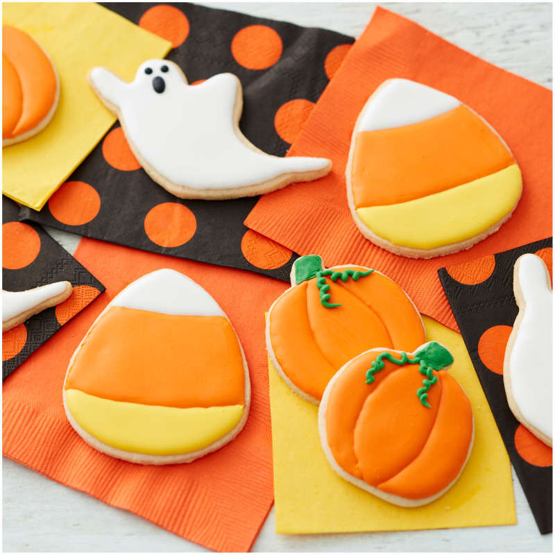 Wilton Fall and Halloween Metal Cookie Cutter Set – 18 Piece