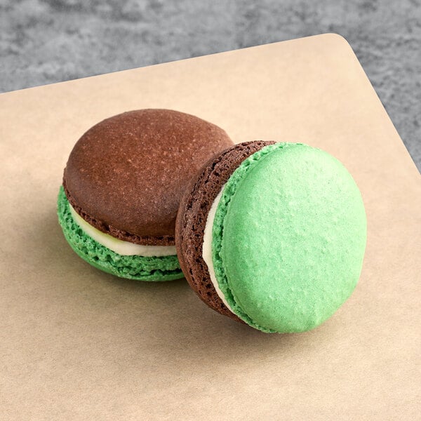 Macaron Centrale White Chocolate Matcha Macaron - 50/Case