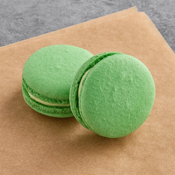 Macaron Centrale Vegan Apple Strawberry Macaron - 48/Case