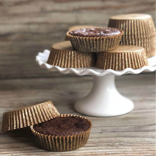 Novacart Paper Baking Cup 2 11/16" Bottom Diameter x 1" High - Pack of 357