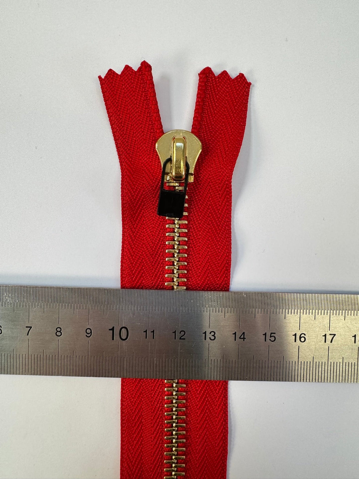 Metal Sewing Notions Red Golden
