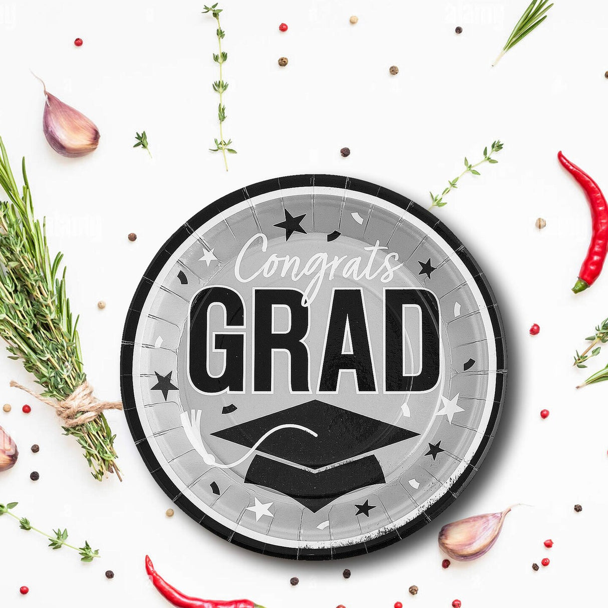 25 Count Silver Congrats Grad 9 Inch Round Paper Plates for Sleek Graduation