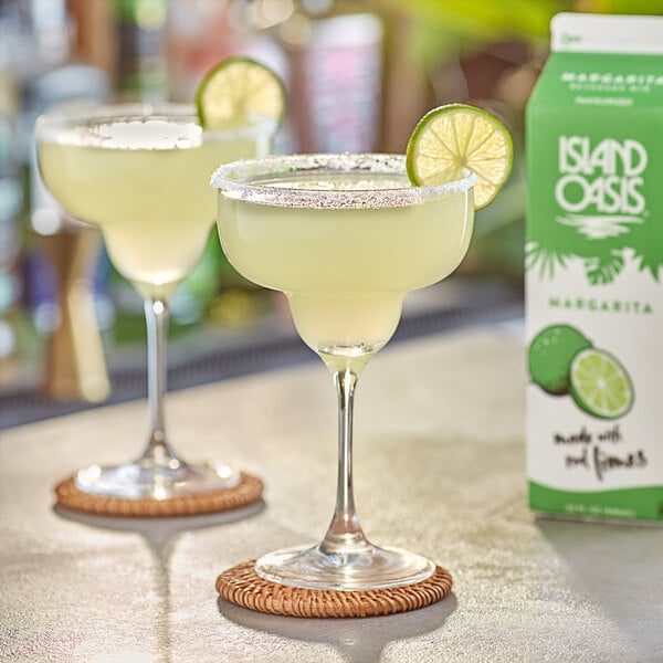 Island Oasis Margarita Frozen Beverage Mix 32 fl. oz. - 12/Case