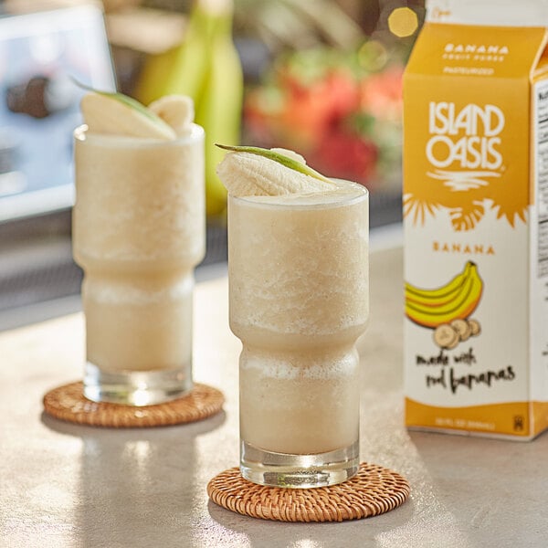 Island Oasis Banana Frozen Beverage Mix 32 fl. oz. - 12/Case