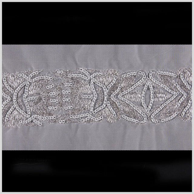 White Metal Chain Bead Trim