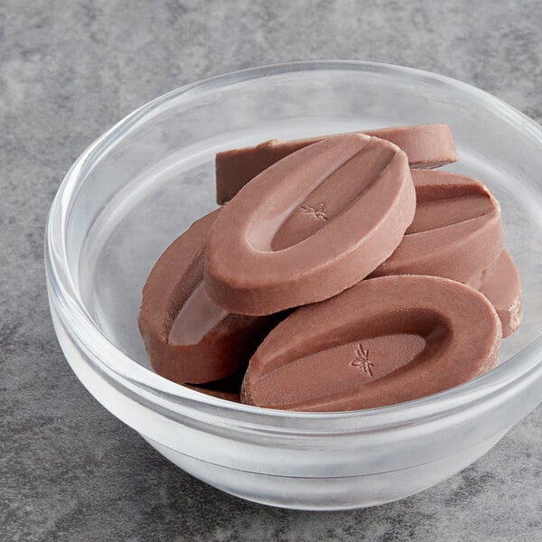 Valrhona Jivara 40% Milk Chocolate Feve 6.6 lb. - 3/Case