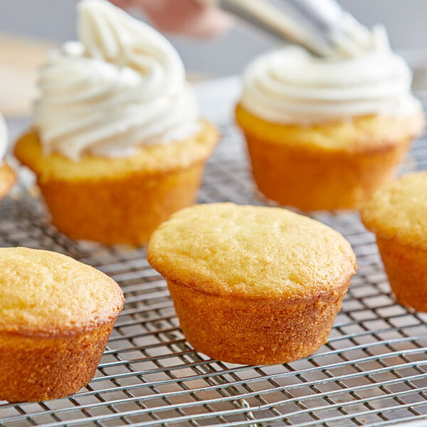Gold Medal Yellow Cake Mix 5 lb. - 6/Case