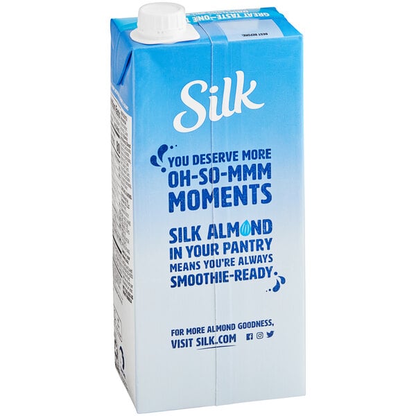 Silk Vanilla Almond Milk 32 fl. oz. - 6/Case