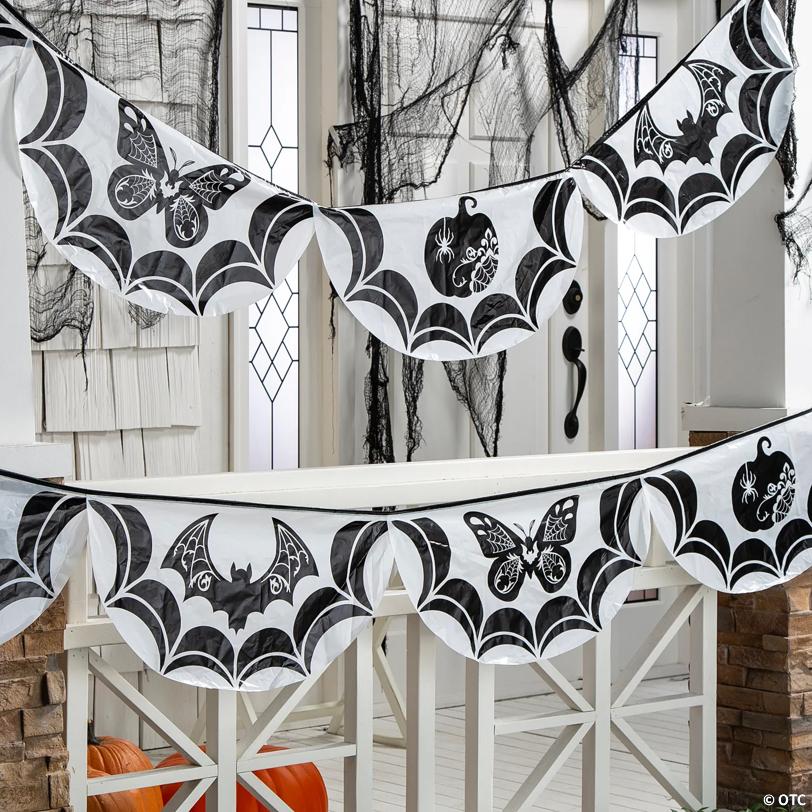 24 ft. x 12" Black & White Halloween Eerie Elegance Plastic Bunting