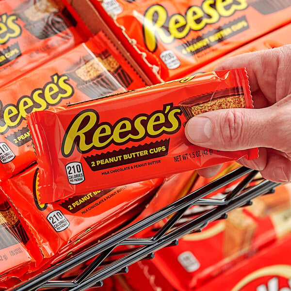 REESE'S Milk Chocolate Peanut Butter Cups 1.5 oz. - 36/Box